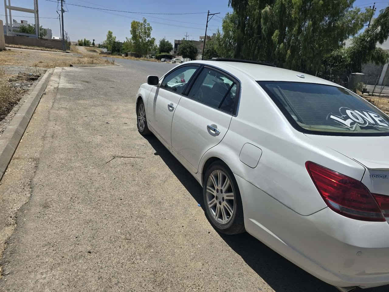 ئەڤەلۆن 2008 
سێ پارچە بۆیاخ گێڕ و مەکینە نەکراوەتەوە 
نرخ 130 و معامەلە
واتس ئەپ و ڤایبەر ***********
