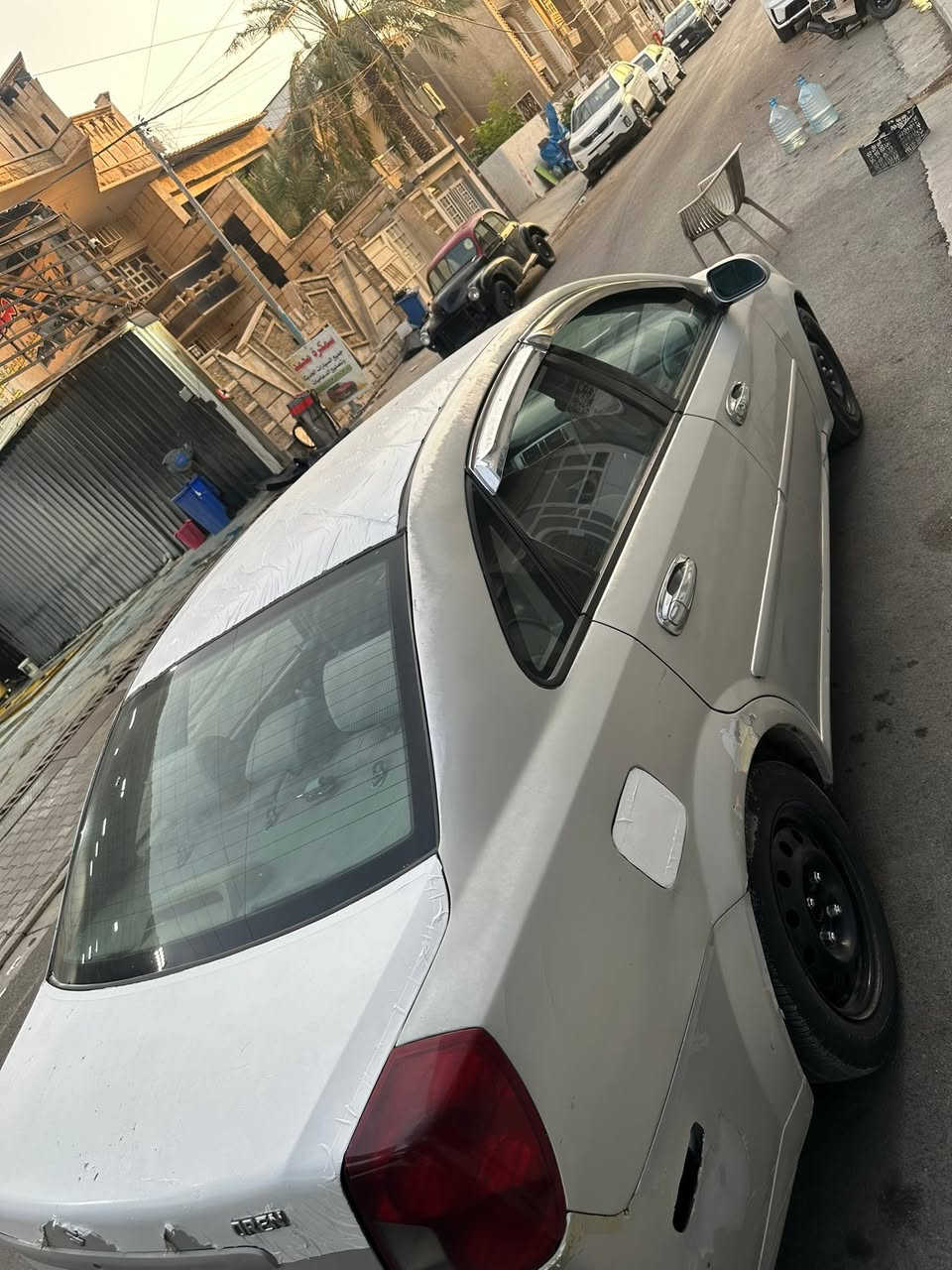السلام عليكم فورنزا 2006 رقم بغداد الجديد تبريد شغال بارد ترايه حلو شاشة كامره سياره داخله نظيف يرادله بس صبغ ومكينته بيه خيط تبخير مكان بغداد *********** سعر 40 ورقه بيها مجال قليل
