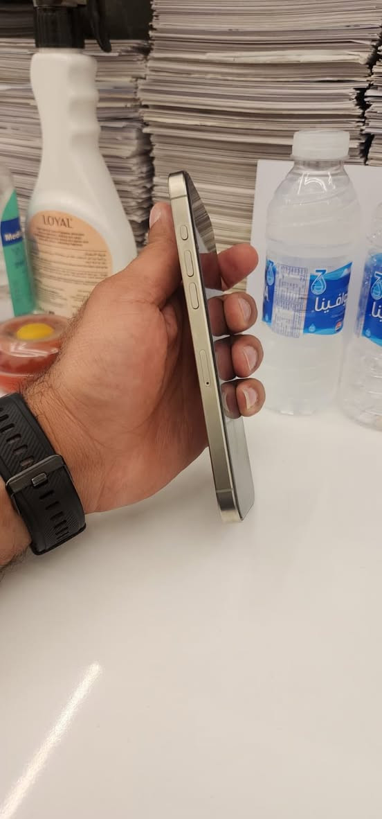 السلام عليكم
ايفون 15 برو ماكس جهاز وتر بروف
الون تيتانيوم
الذاكره 256
البطاريه 88
مراوس فقط ويه هونر ماجيك 8 برو
مكاني بغداد


**إذا كنت صاحب هذا الإعلان وتريد حذفه لأي سبب، رجاءا أرسل رسالة إلى الدعم الفني**