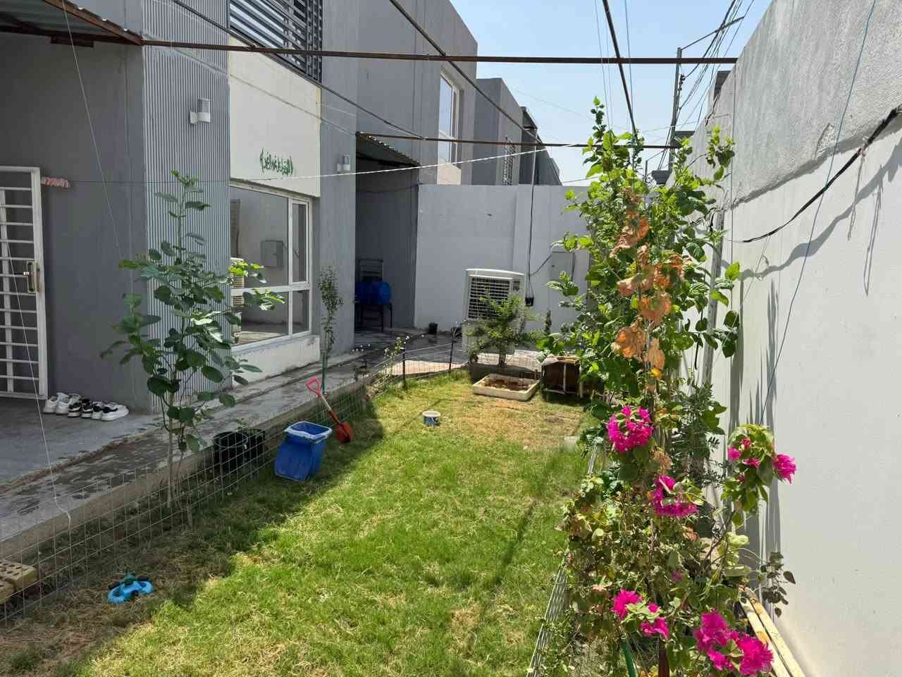 دارين طبك في مجمع قرية الغدير الثانية السكني
في محافظة النجف الأشرف 📍
في العراق 🇮🇶

مقدمة + 50 قرض عقاري 
الاقساط الشهرية 285 الف دينار عراقي 

مساحة 150م طابقين غرفتين نوم

موقع مميز للسكن 

🔵🔵 للسعر اكتب / تم / تجيك تفاصيل كاملة 🔵🔵

تواصل مع موضفين المكتب التسويقي لعقارات سيد سامي 
 *********** / ***********

موقعنا 📍في مدخل مجمع قرية الغدير الثانية ركن مول هافانا ماركت
