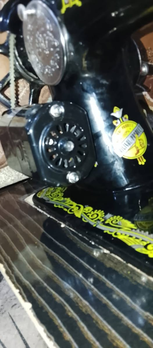 السلام عليكم
عندي مكينه خياطه للبيع ام الفراشه مع كافه ملحقاتها جديده البارحه اشتريتها السعر خاص والاستفسار علرقم ***********واتساب فقط

