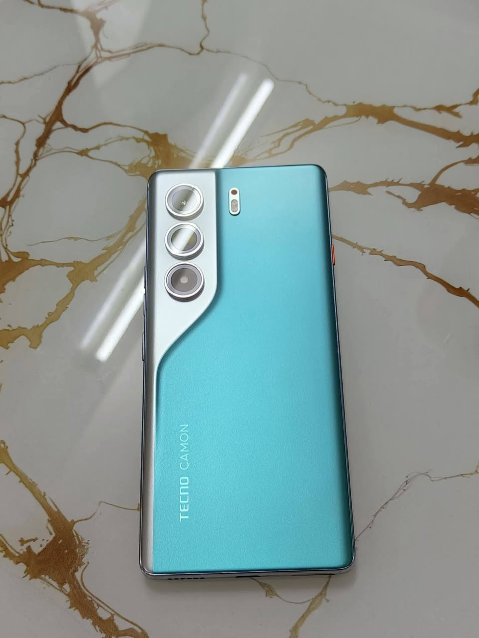 تكنو كامون 40 برو 5G ذاكره 256 الداخليه 24 تيربو الشاشة 144 هرتز البطارية 5200 عملاق المواصفات  السعر خاص


**إذا كنت صاحب هذا الإعلان وتريد حذفه لأي سبب، رجاءا أرسل رسالة إلى الدعم الفني**