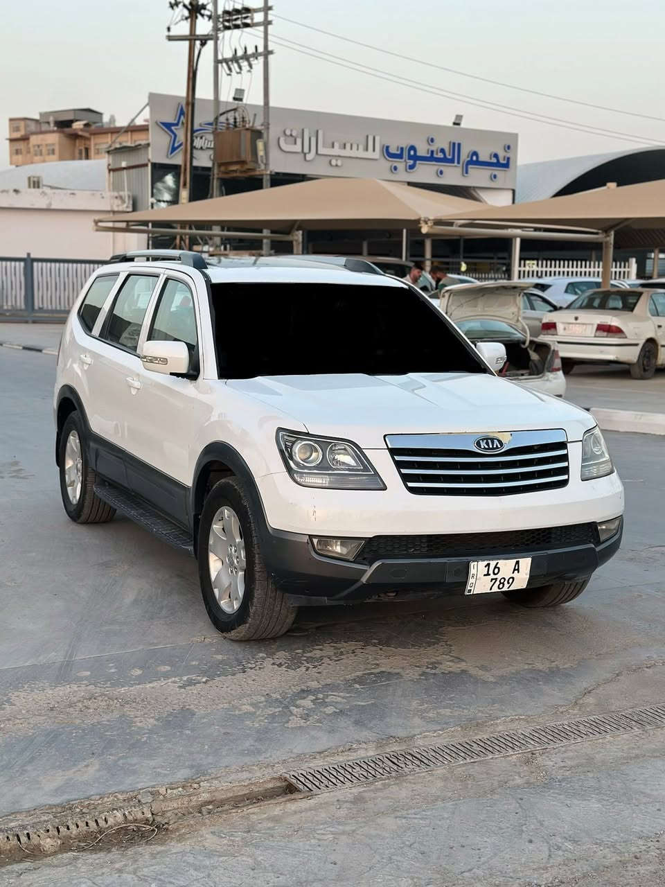 مهافي 2013 خليجي مكفولة من الصبغ بيها فقط بارد بسيط جداً بالداير جاملغ الخلفي رقم قادسية مميز بأسمنا محرك 6 V كير ومحرك شركة حدادية تخم تاير جاهزة السعر 136
 استفسار ***********
