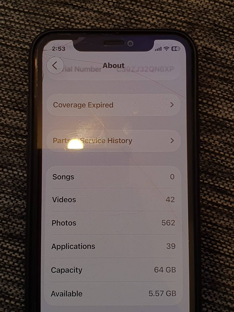 السلام عليكم ايفون 11 pro ذاكره 64 بطارية 75% مراوس بأيفون احدث منه وانطي فرق مبدل بورده فقط وفطر بالگلاس مو بالشاشه العنوان ذي قار الشطره 
تواصل : ***********

