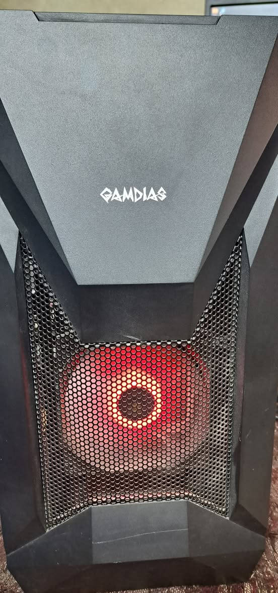 كيس تجميعه للالعاب كوراي 5جيل 10

المعالج  Core i5-10500

التبريد غازي ag400

الرام- Crucial 16 gb ddr4- 3200

المذربورد gigabyte h510m  

الهاردات ssd 265 - hdd 500gb

كرت الشاشة r9 390 8gb sapphire nitro 

البور سبلاي thermaltake 550w

سعر الكيس 425 الف رقمي ***********

بغداد شارع الصناعه لايوجد توصيل
