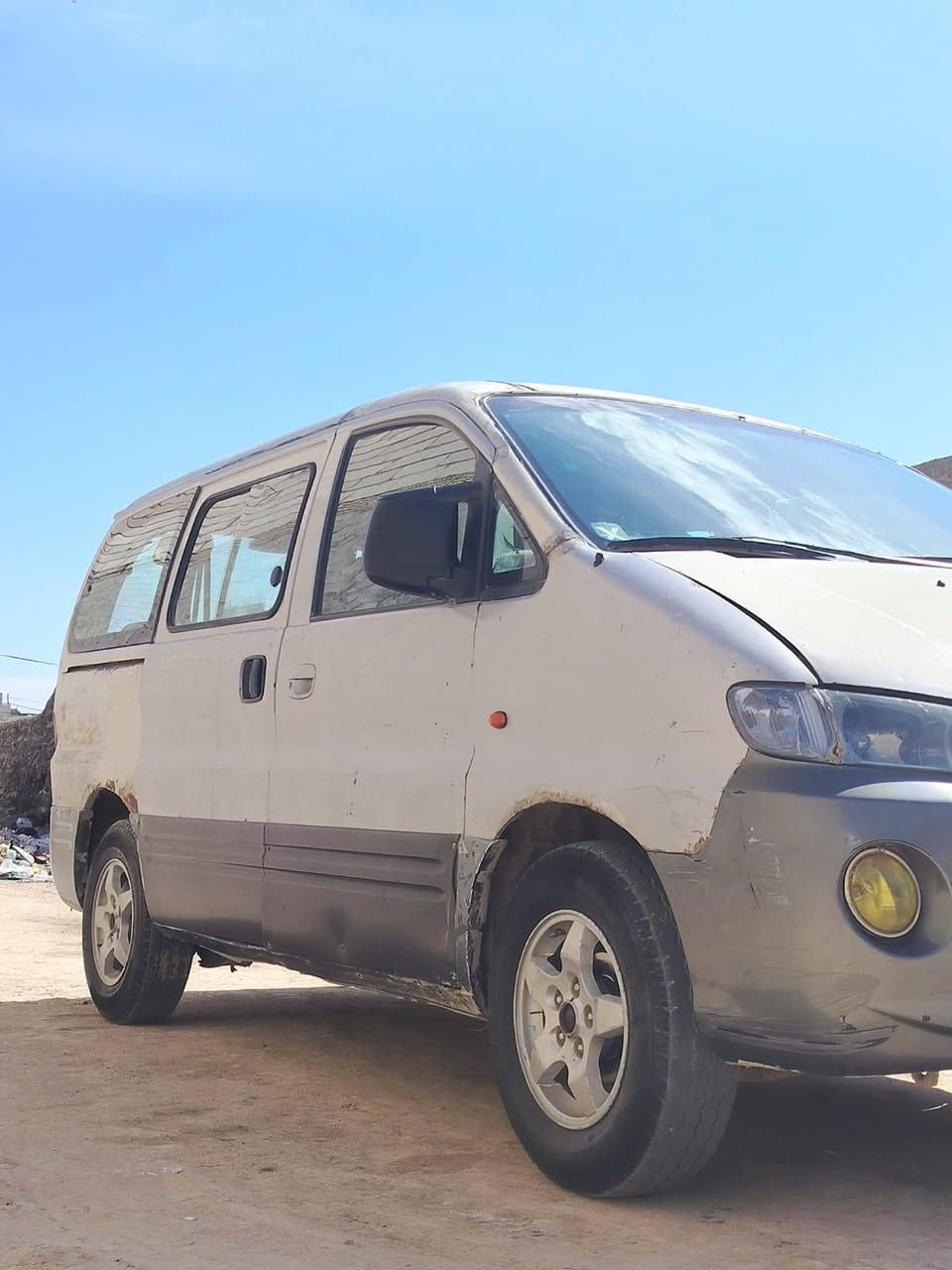 سلام عليكم
ستاركس للبيع موديل 2000 رقم بغداد خصوصي بسمي موجوده بالنجف سعر 55 وبيها مجال 
للأستفسار ***********
