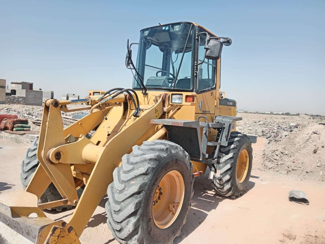 شفل للبيع كوماتسو حجم 100
مكينه 4 خير من الله 
مامفتوح لا كير ولا مكينه ولا ممدوده عليها صبانه
على وضع شيركه  ما عيز برغي 
تبريد شغال قماره دور 
السعر 360  ورقه اني مكلف با نشر 
المكان كربلاء 
الستفسار *********** ا
