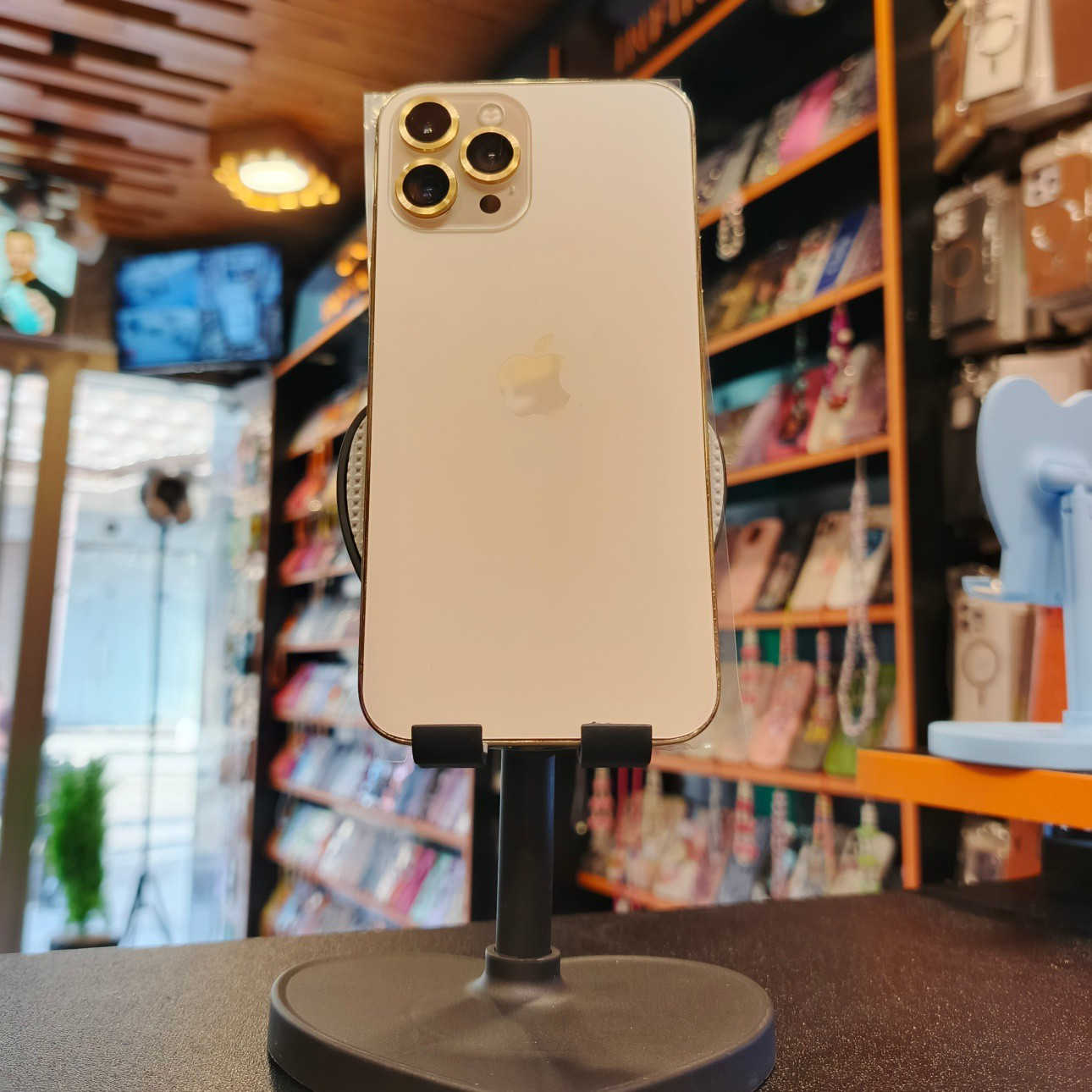 #متاح هاتف مستخدم ❤
# iphone 12 pro max 
الذاكرة 256 GB
البطارية 87%
دبل شريحة ❤
الهاتف مستبدل بطارية فقط  ❤
كلشي شغال 100%
#السعر  465 الف فقط 

#العنوان _الانبار _قضاء هيت _ شارع حامي حميد _مجاور مجمع الملكة أو مقابل مكتبة الأقلام _ مركز الباشا 💥
#لتواصل معنا : 
واتساب / ***********
الانستا / albasha-mople
