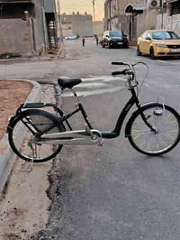 باسيكل ياباني اصلي اسمه تكسي حجم 24  تلث نمر  ما بيه شي نضيف حيل    ال...