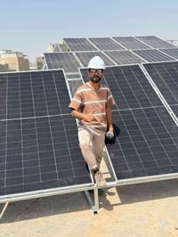 حداد واختصاص تنصيب اللواح الطاقه الشمسيه 07832525640