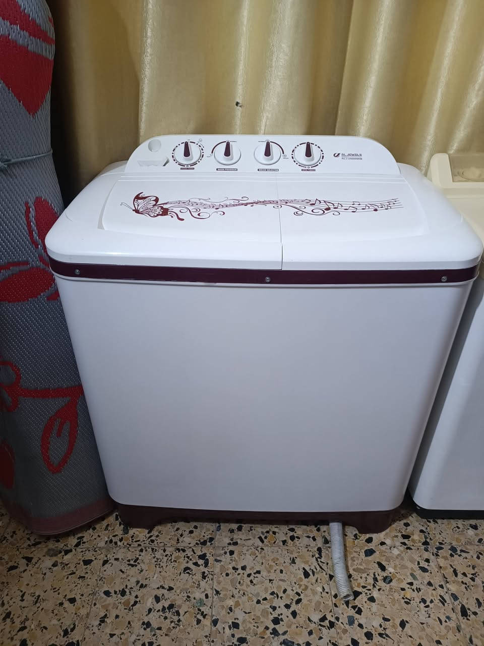 أغراض للبيع ***********
