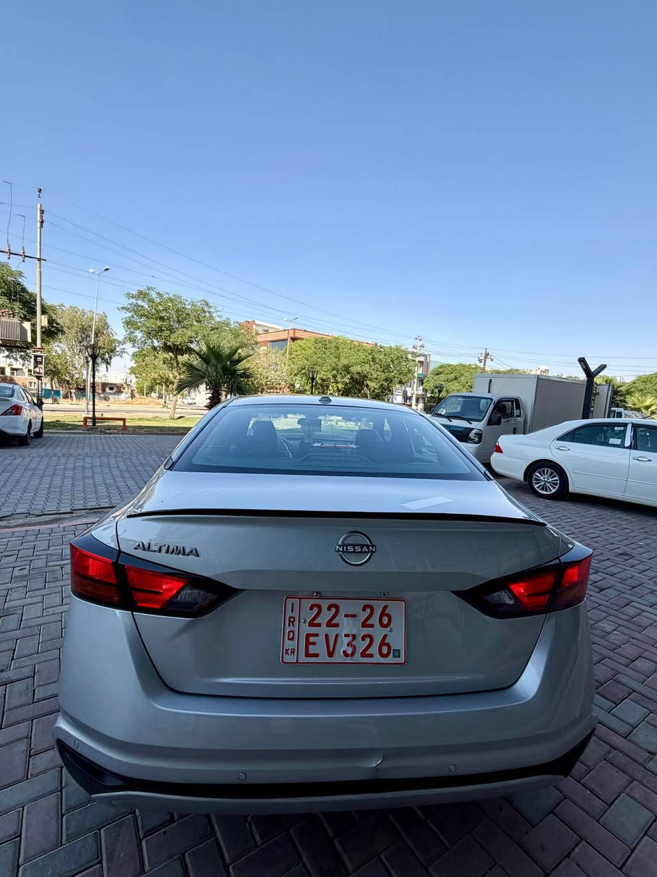 � نيسان ألتيما الشكل الجديد 2025 SV🚗
تفاصيل اكثر :
***********

🔹 المواصفات:فول ماعدا فتحة SV 

 • الموديل: 2025
• المحرك: 2.5
• حجر بيئة بلادي 
• توقف ذاتي + مانع اصطدام
• قيادة آلية مع نظام المسار
• رادارات أمامي وخلفي
• الأبواب بصمة
• لايتات LED بلادي
• تحكم كامل  الستيرن (فول تحكم)
• خروج عن المسار ( يهتز لستيرن ) 
٠تايرات جديد شريكة 
٠ويالة شريكة جديد
• تشغيل عن بعد
٠ماشي :٢٢الف ميل
• نظافة مثل ما موضحة بالصور

الضرر: باب ورا نفر صبغ بدون دواخل بشرط +مكانين بارد

بدون دواخل والراديترات بلاد

٠ رقم كاتي يترقم شمالي 
كاتي مكسور 
💰 السعر: 144$ (وبيها مجال)

📍 الموقع: كلار او خانةقين خناقين, ديالى
