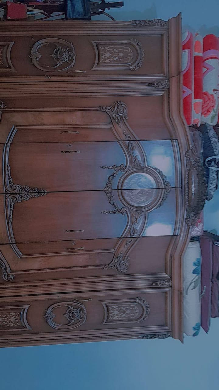 غرفة مصرية للبيع ***********
