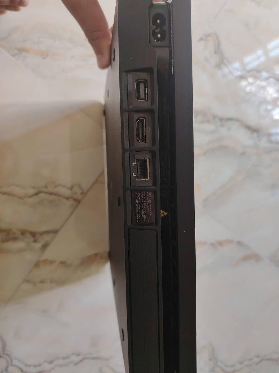 بلي ٤ سلم مهكر نظام ١١ قرص، الذاكره ٥٠٠ كيكا،الجهاز نضيف مابي اي مشكله ما مفتوح ابد،يحتوي على يدتين يده اصليه ويده تجاريه،وسماعات محطيه وهارد ٥٠٠ كيكا
سعر الجهاز هو ٣٢٥ الف وبي مجال بسيط


**إذا كنت صاحب هذا الإعلان وتريد حذفه لأي سبب، رجاءا أرسل رسالة إلى الدعم الفني**