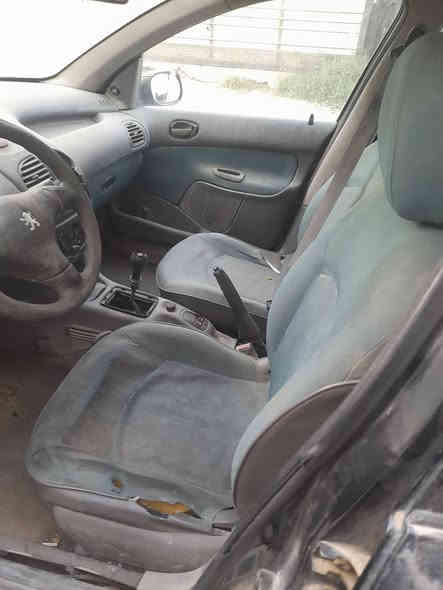 السلام عليكم 
بيجوفرنسي  ٢٠٦ موديل ٢٠٠٠
رقم بغداد خصوصي
 سنويه ساقطه من ٢٠١٩
تحويل مباشر
السياره عاطله ابيع كوم حديد تستفاد منه 
كير ومكينه وكشر 
كير عادي 
سعر ٢٥ وبيه مجال للطيبين
للإستفسار اتصال على الرقم 
***********
