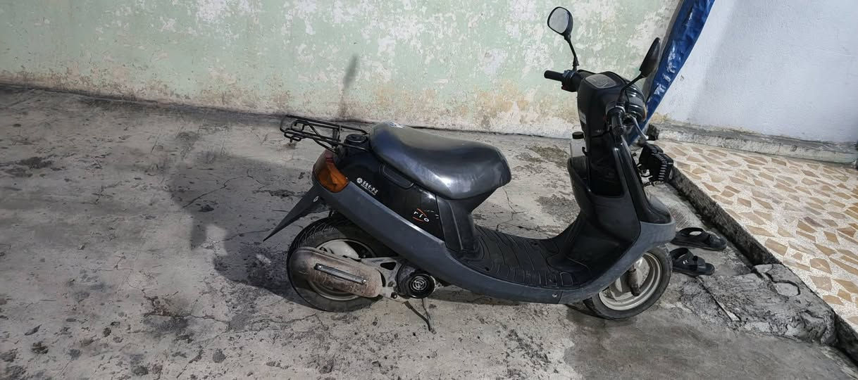 ماطور بوتين حديث دبل سكريتر واريمنيا ما ملعوب بيها كلو بلادي مكينه وسلف وشاصي بلادي بس كيلو متر دشلي والبانزين  بي خربطه شويه والباقي شغال اشاير ولايت زينول وبلاجكتور فول ضو سياره شرط الرقم ***********
٤٥٠الف وبيها مجال للشراي ولخاطر الجيه المو شراي لا يدخل

