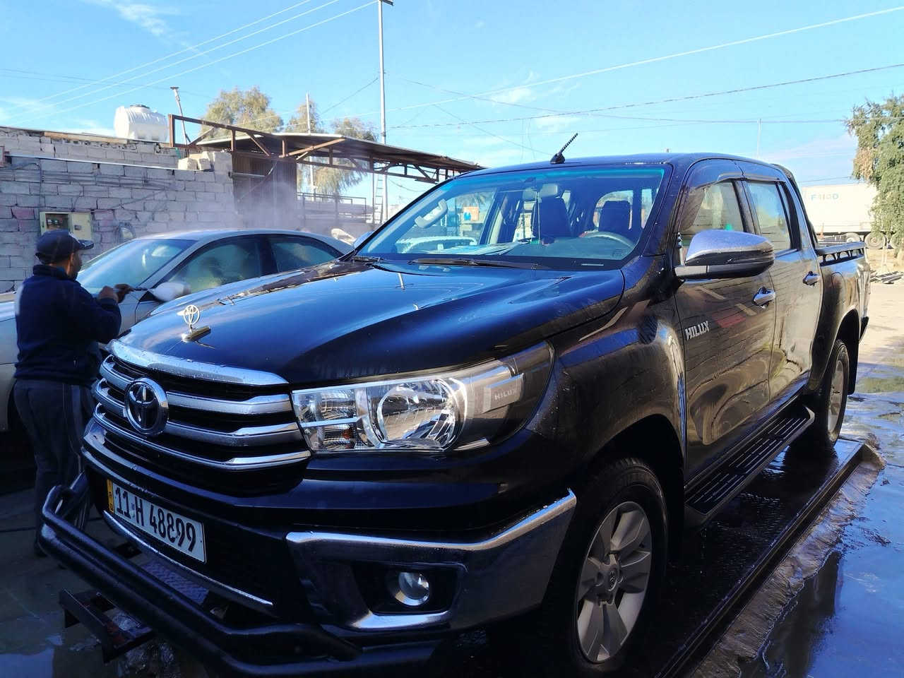 السلام عليكم للبيع تيوتا هايلوكس2019 كويتي مكفول كفالة عامة رقم بغداد مكرر  دولي بسمي المكان الفلوجة ***********
