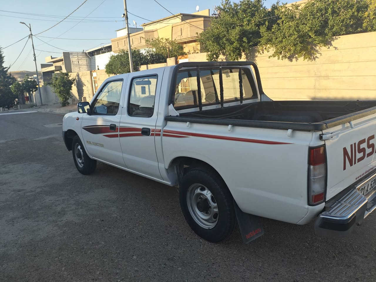 نیسان پیکاب2010نمونە لە جوانی سۆنەرەکەیم داناوە 
گێر و مەکەینە و تەبرید و تەحویل و غرامە بەشەرت 
بۆزانیاری زیاتر پەیوەندی بکە بەم ڕەقەم تەلەفۆنەوە***********
