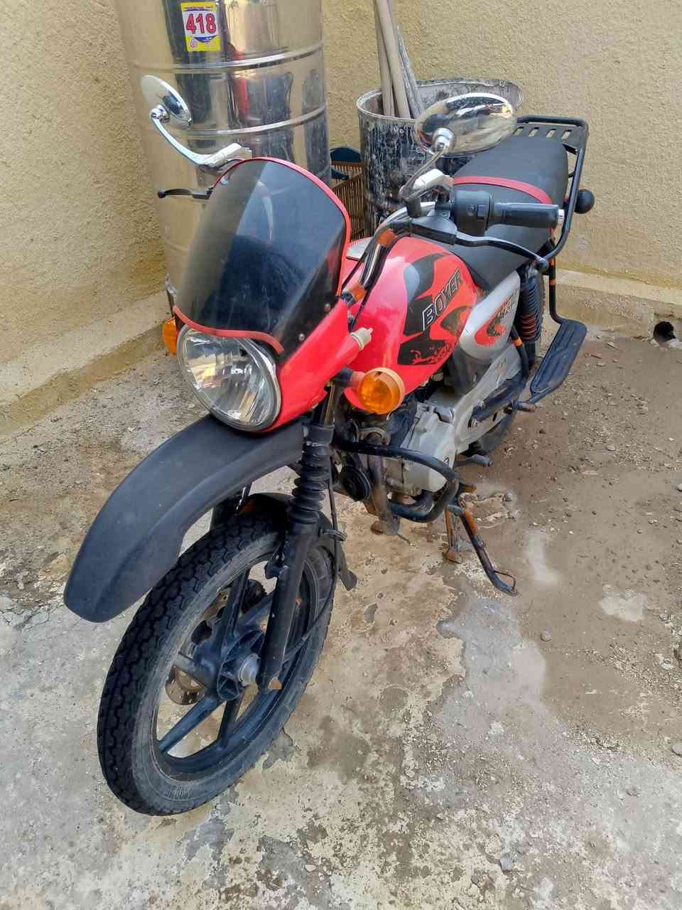 السلام عليكم اخوان دراجه بوكسر موديل 21 للبيع شرط اوراق اصوليه كامله السعر 1,450 اتصال على هذا الرقم ***********
