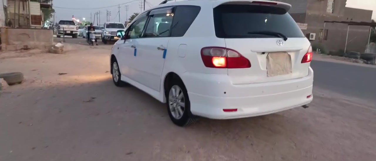 السلام عليكم ابصم مديل 2002 كامل تبريد ثلج كفاله مكينه وكير وشاصي حداديه جديده تخم تاير جديده تحكم ستيرن  شاشه شغاله سعر سياره 110 وبيها مجال المكان الناصريه قضاء الإصلاح رقم ***********
