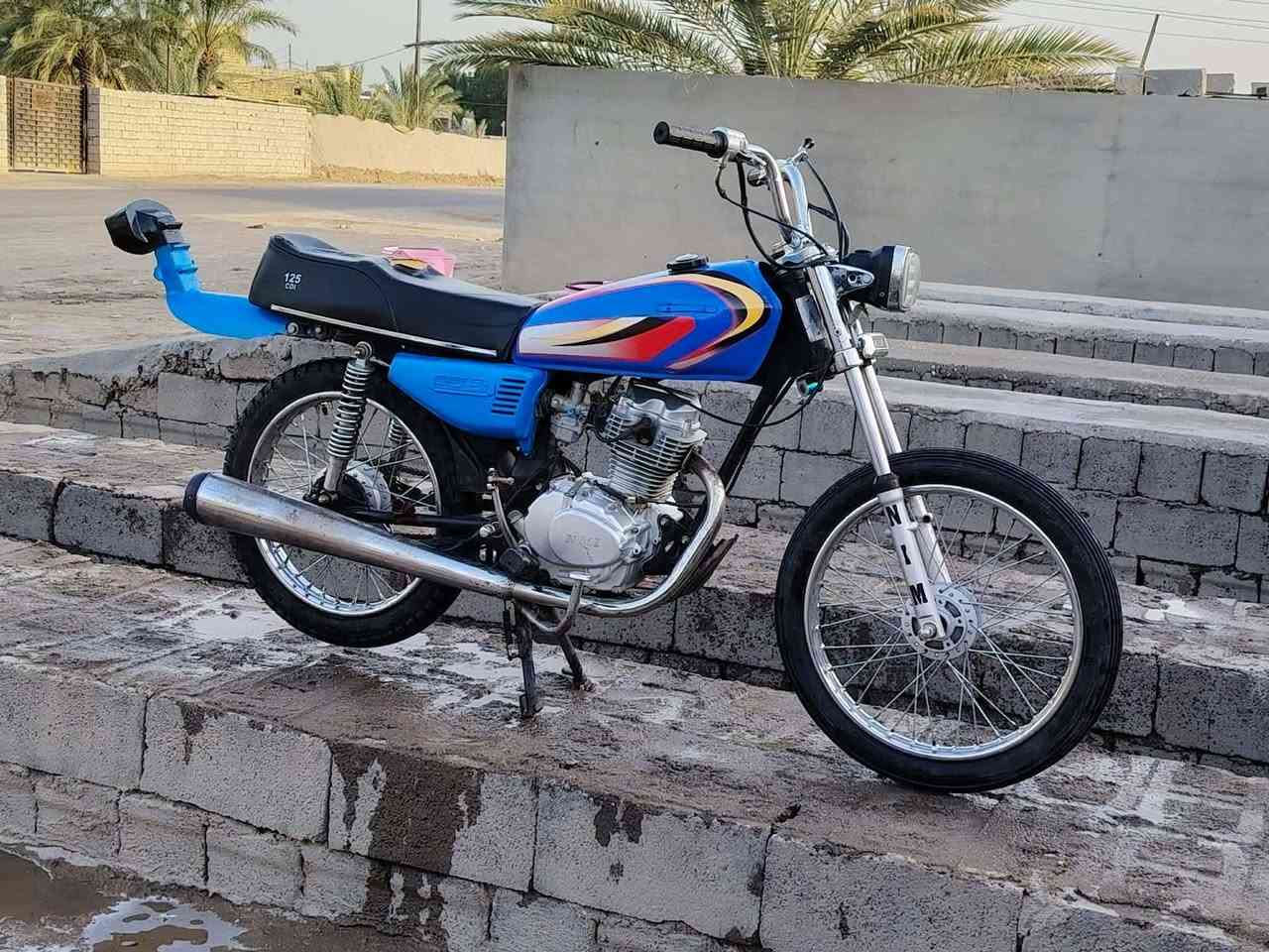 اسلام عليكم دراجه لبيع وراق صولي تعمير كله جديد اربع وعشرين دراجه حلوه مفتوحه ولفات فقط مكان ناصريه مركز سعر 675وبيه مجال ***********خاص ما متواجد
