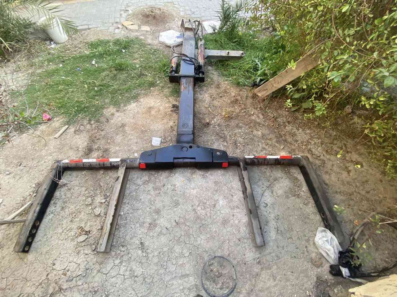 سلام عليكم. /للبيع خاشوكا مال هينو مع قاعدة سبير جاهزه مكاني بصره السعر ع خاص الهاتف/***********
