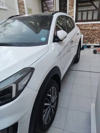 توكسان2019 خليجي فول واحد عل واحد مال كاصد  ماشيه 66 ألف  مكينة 2000 د...