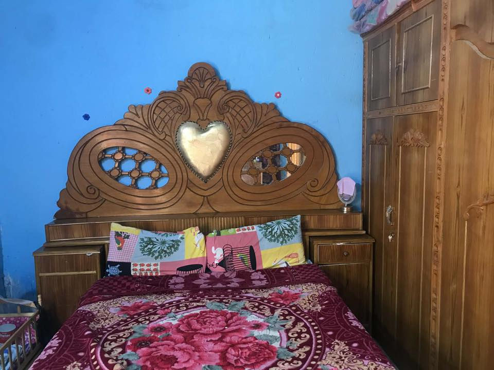 الغرفه للبيع 
السعر مليون و300


**إذا كنت صاحب هذا الإعلان وتريد حذفه لأي سبب، رجاءا أرسل رسالة إلى الدعم الفني**