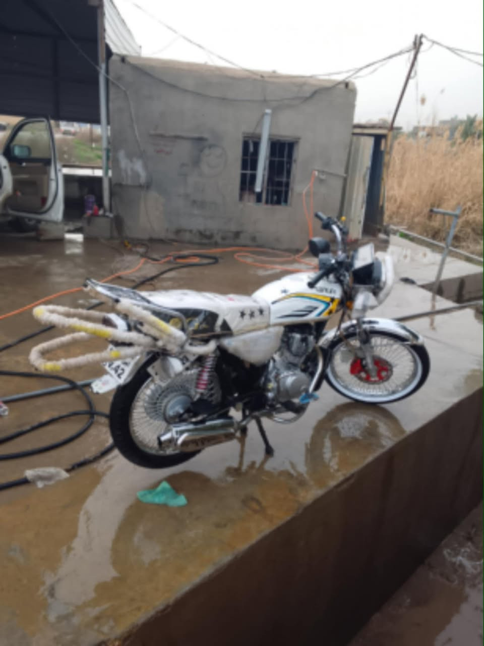 تايكر شبه 25
كامله ومجنبره ومرتبه اي نقص مابيها 
سعر ٦٧٥
بكاني خالص سنديه 
رقمي***********
