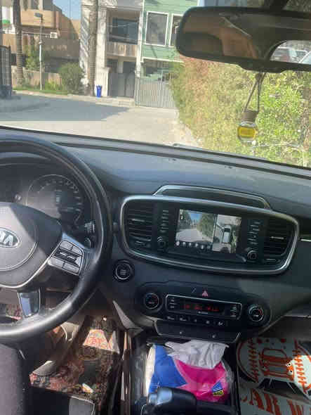 السلام عليكم سورنتو 2020 جيتي لاين الفول مواصفات رقم اربيل باسمي مكفوله كفاله عامه 5 كامرات كشنات كهربائي تدفئه وضعيات قياده المري شفط ونظام R صندوك كهربائي فور ويل اوتو هولد سايد بريك بصمه تبريد 3 قطع محرك 6 سلندر دوس جانبيه فج احمر سعره 280 او بيه مجال بسيط المكان بغداد شارع فلسطين للاستفسار ***********
