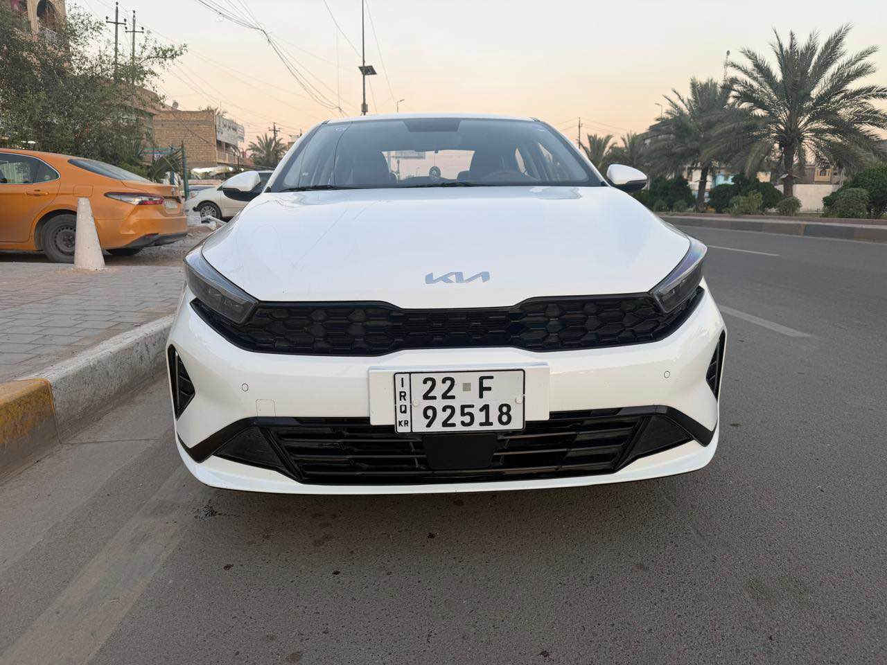 كيا k3 موديل 2024 فول مواصفات
محرك1500 دبل نوزل
فتحه سقف
رادار
لايت لد 3عدسات وحاجب
ايرباكات 6
كامره دواره
كشن كهربائي 
تحديد سرعه
تبريد خلفي
تحكم تبريد لمس
اربع وضعيات قياده 
شاشه كبيره
يدات نيكل
تحكم ستيرن جهتين
بصمه باب وبصمه تشغيل
حساس تاير
حساس امامي خلفي
شاشه عداد ديجتال
أشارت ترحيب
مري شفط+اشاير
مري ترحيب 
صندوق ذكي بصمه
كشنات جلد اسود
سايد بريك بصمه
اوتو هولد
درايف 4 قيادات
ماشيه.   42
مكفوله كفاله عامه بغداد, العراق


**إذا كنت صاحب هذا الإعلان وتريد حذفه لأي سبب، رجاءا أرسل رسالة إلى الدعم الفني**