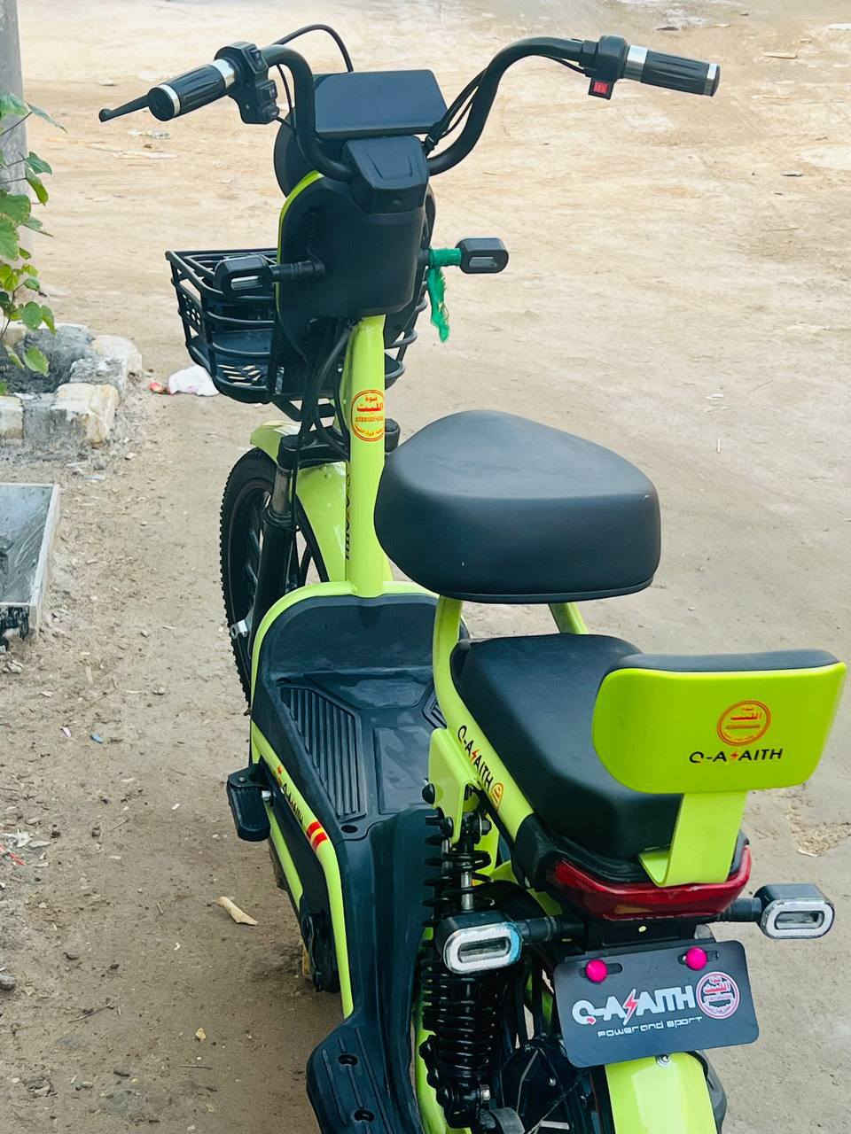 السلام عليكم دراجة كهربائية النوعيه قــــــوة اليــث للبيع

الدراجة نظيفة جدًا  
*
🔐 نظام حماية ضد السرقة

🫶🏻 تشغيل عن بُعد

🔑 مفتاحين + بصمتين+كارت

⚡ لايت زنون عالي /ناصي 

🏍️حجم الملف 1500 حقيقي 

🏁 

🔋 البطاريات  4
(صارلي شهر من مشتري الدراجه)

👌 الدراجة مرتبة ومتعوب عليها

 💯

💰 السعر : 400
🤝 بيه مجال بسيط كلش للشراي

📍مكان حله /بكرلي 📍

📩 للاستفسار: ***********
