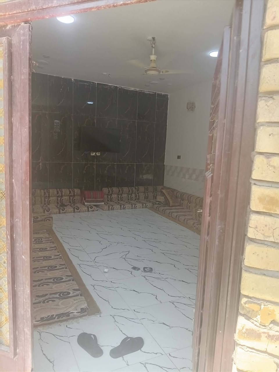 بيت مصفر مساحته 200 كوت حي الجامعه
الاستفسار ع رقم ***********
