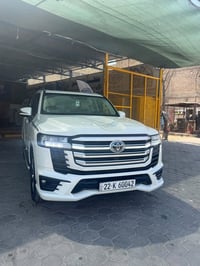 لاندكروز GXR • ٢٠٢٢ • ٤٠ الف كم