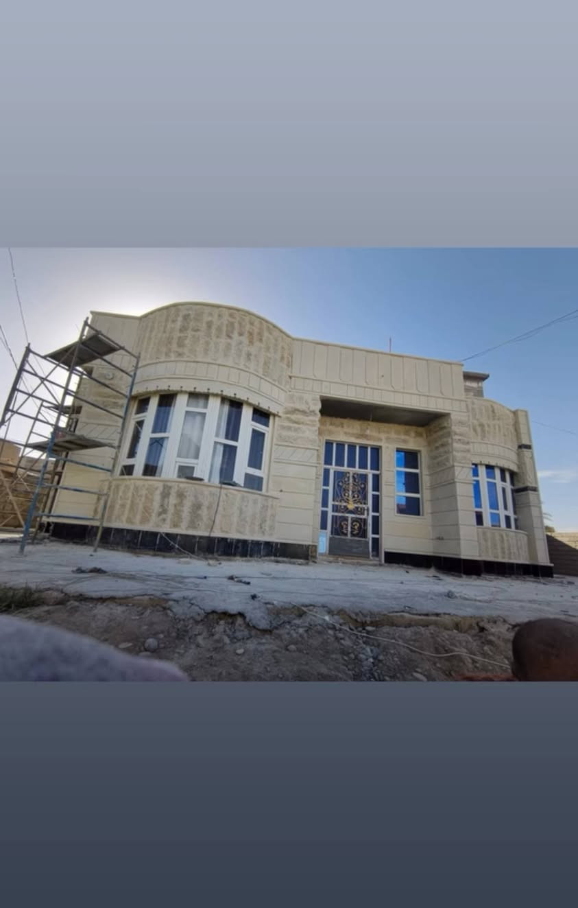 سلام عليكم  خوان  شغل واجهات لي يحتاج كوبنات شبابيج حف ودرز بسعر مناسب الي حب يتصل***********
