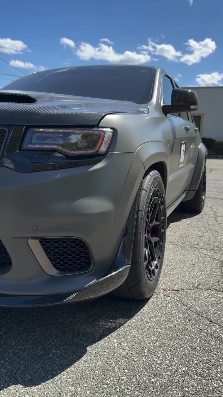 Once you see the hips it’s hard to go back to slim 😍 🍷 

🏁: @MHF_SRT Looking For Jeep Parts 🔍?
New Year Sale Is Live 🏴
Shop -> MHFAutoLighting.com 🔗 In Bio
_____________________________________________
•🌏 Nosotros Hablamos Español 🌎•
_____________________________________________
Jeep Grand Cherokee Modifications
📧  Info@MHFautoLighting.com 📧
Shipping Worldwide /  Envío a nivel Mundial 📦 🛫🌎


**إذا كنت صاحب هذا الإعلان وتريد حذفه لأي سبب، رجاءا أرسل رسالة إلى الدعم الفني**
