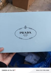 برادا • مقاس ٤٠ • أصلي