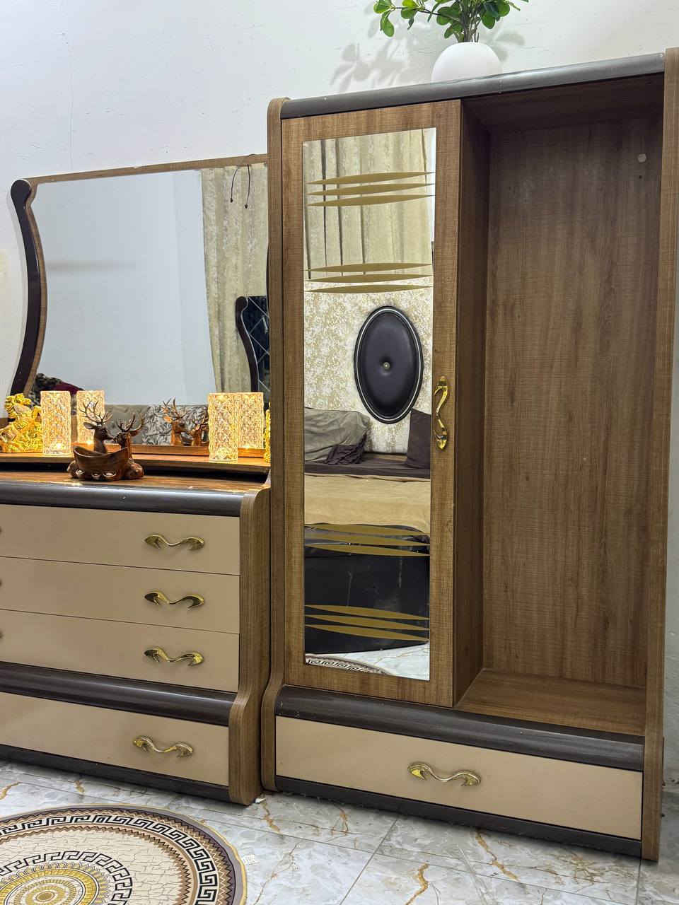 غرفه تركي 10 قطع نظيفه كلش الظهر بلوك السرير مخزن العنوان بابل المركز م  ***********
