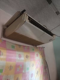 عندي هذا. السبلت للبيع ينصب عالكاع ويتعلك بهاي الطريقة نظيف شغال وبي ر...