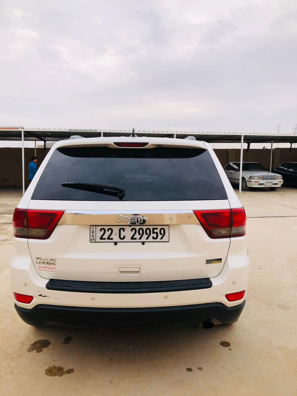 سلام عليكم 
جيب لاريدو للبيع
موديل 2011
صبغ المحدد بس 
كير ومحرك شرط 
تواير وصدر جدد 
السعر190 وبيها مجال للطيبين 
الرقم ***********
