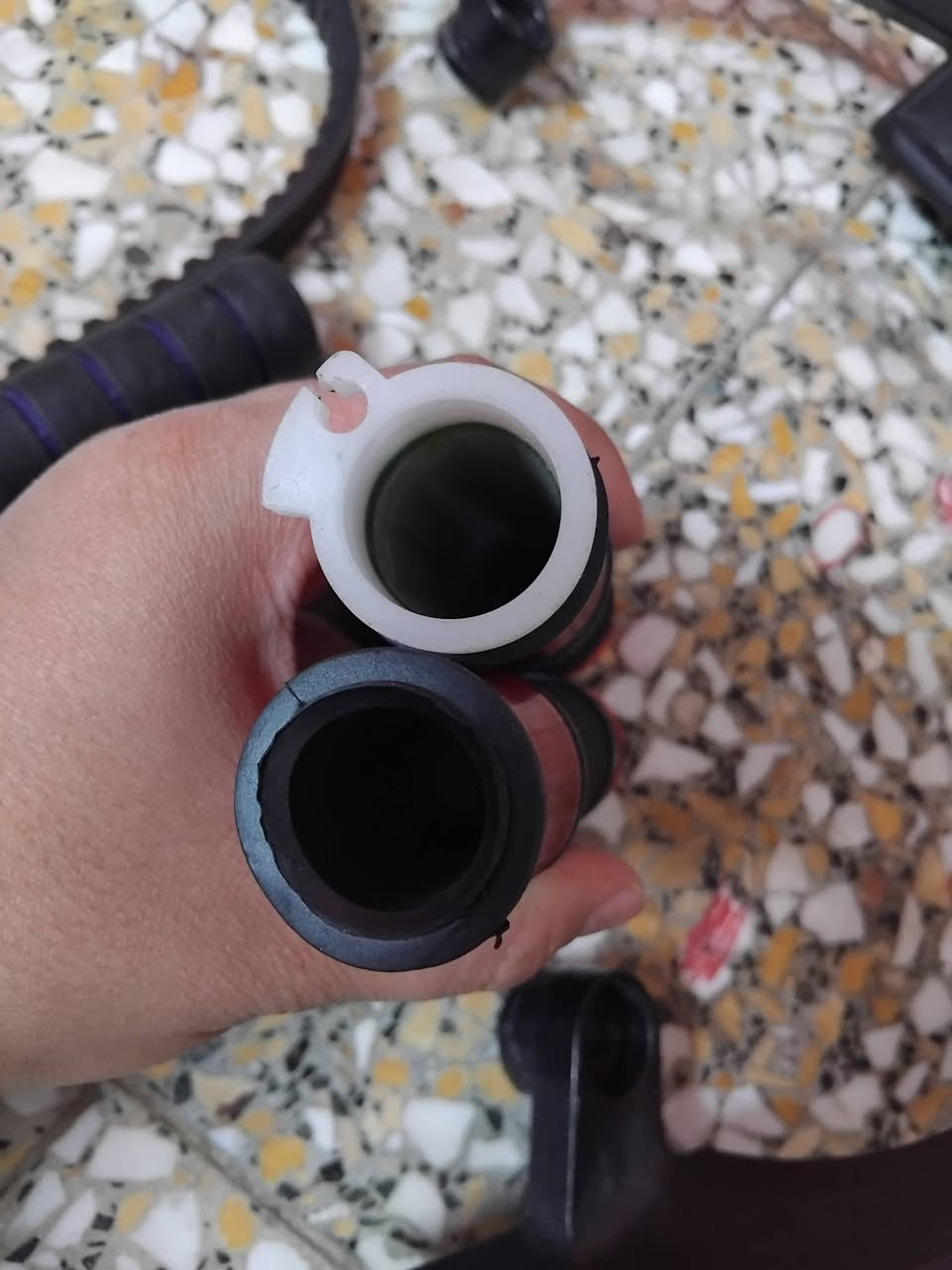 سلام عليكم 
سبايدر رياضي طياري مال ماكس جديد و قايش مال ماكس عدلة اصلي مال رمبه شرط الختم حالته زينه موضح بالصوره و ملقط وايرات هم مال ماكس و يده مع عظمه السكليتر الي لونها احمر اصلي وزن ثقيل خط واحد جديد و الثانيه الكوسو خطين هم جديد شلعتهن ب 30 الف قفل قفل مع التوصيل ماتحصل بهيج سعر ابد
تواصل واتساب ***********
