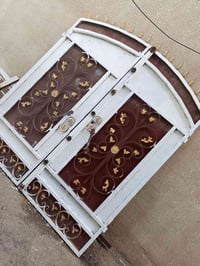 #للبيع  باپ طلاقتين العرض مترتين و20  والارتفاع مترين و40 الظهر  بليت ...