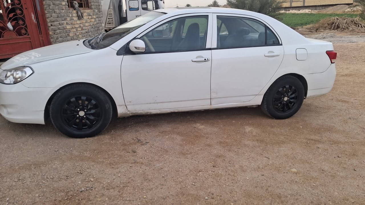 سلام عليكم سياره بيوادي ١٣لبيع مراوس بتكسي وبيع سياره تخم تاير حداديه جديده   رقم نكليسي وبسمي سعره ٥٢وبيه مجال رقم ***********
