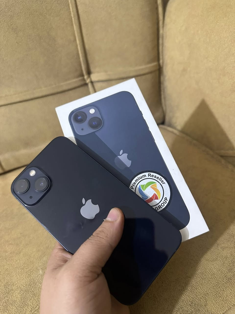 السلام عليكم ١٣عادي فول نضافه مكفول ماستر (السعر ب 450 ) مكاني بغداد  ***********)
