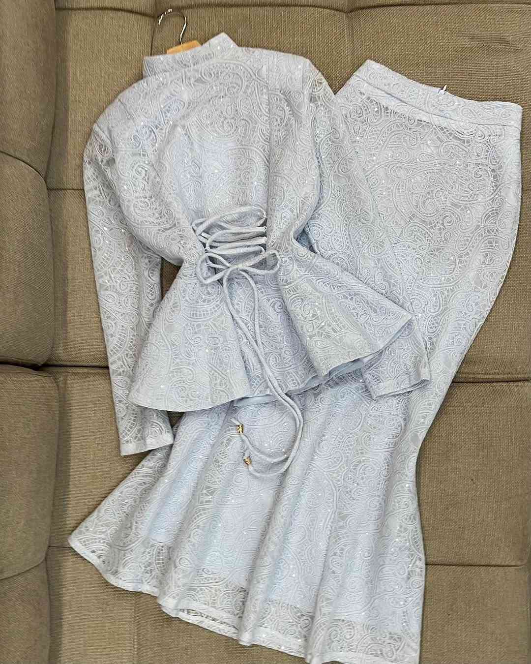 توفر افخم طقم
خامه كيبور مبطن
كوالتي جداً عالي
متوفر بقياسات 
m-l-xl-xxl يلبس من 38 الى 44
طريقه الحجز
ارسال صوره للموديل مع العنوان ورقم
رساله على الخاص ✉️💌
او على الواتساب ☎️
***********
***********
متوفر دفع عن طريق زين كاش 💵 
العنوان 📍
الفرع الاول:بغداد المنصور شارع الاميرات عماره الكوخ الجديد داخل القيصريه محل ما قبل الاخير على اليسار
الفرع الثاني:بغداد زيونه شارع الربيعي عماره الموج التجاري قرب جدار سنتر محل الاخير على اليسار⁩
