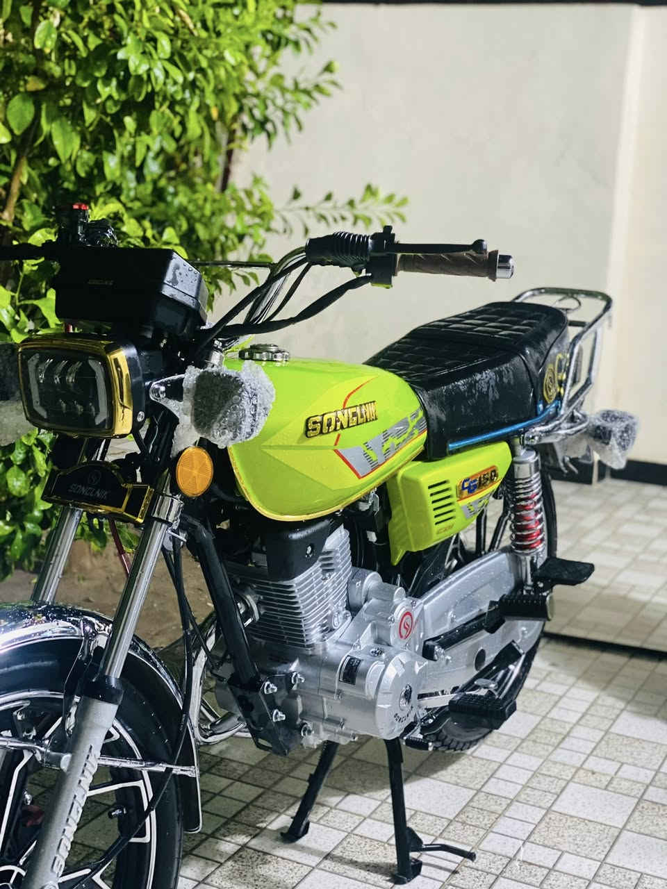 دراجه سيفان 2025 صارله شهرين من طالعه 
اي نقص مابيه التصال ***********
