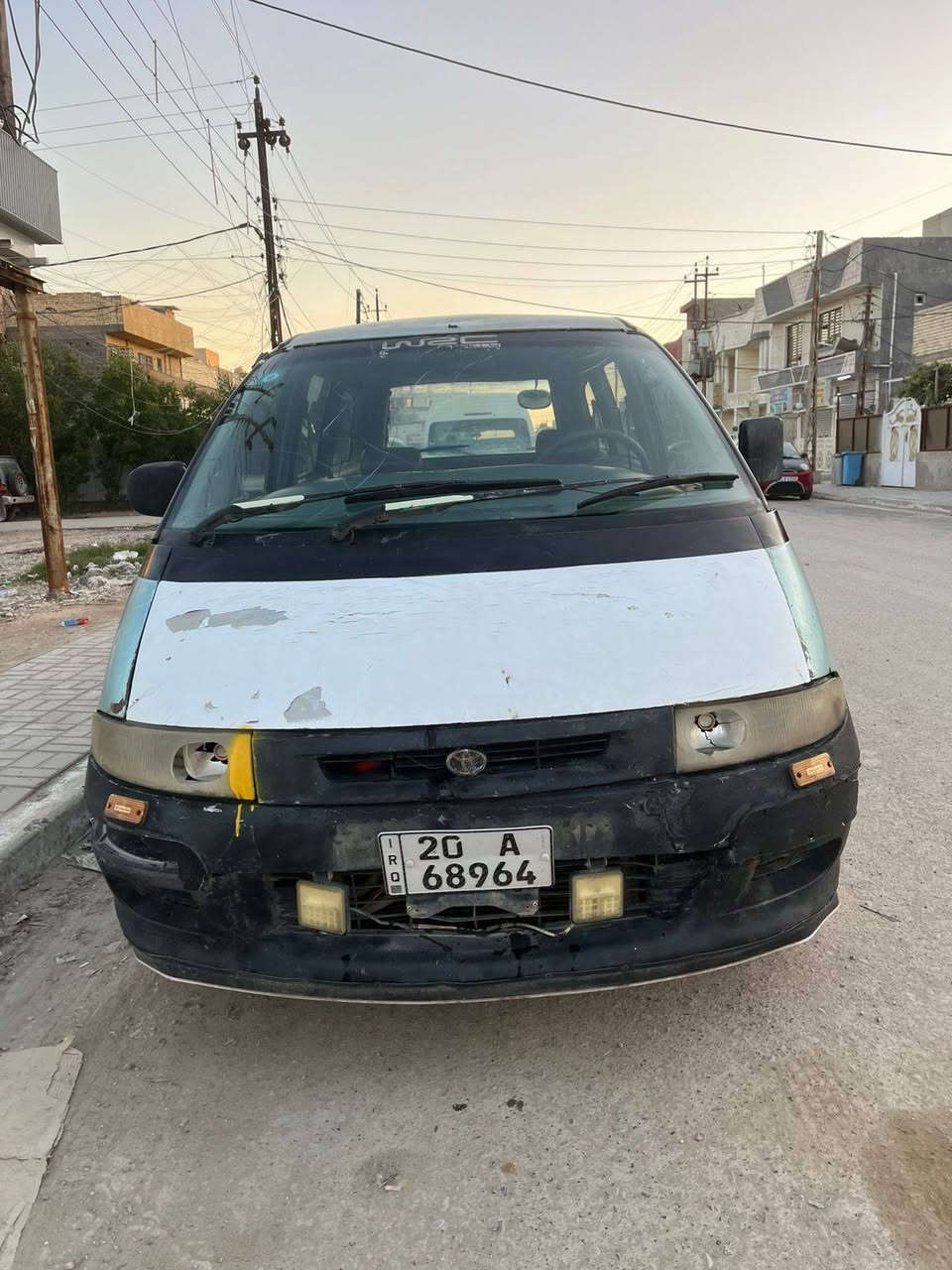 تيوتا بريڤيا موديل 93 كير اوتماتيك محرك بلادي 4سلندر
رقم ديالئ انكليزي 
نواقص السيارة جوزه دهن بولبرن خلفي دساكت امامي 
السعر 25 ورقه بيهة مجال بسيط العنوان بغداد / الشعب 
واتساب ***********
