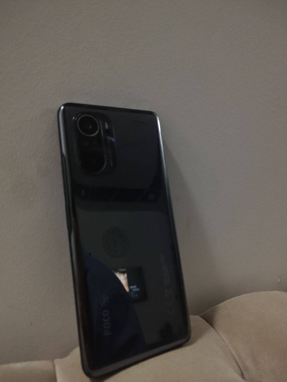 للبيع او المراوس ب ايفون فقط 

Poco f3 

ذاكره 256 رام 8 

المعالج: Snapdragon 870 5G (الجوكر)، أداء طيارة بالألعاب (بجي 90 فريم مستقر) وبدون حماوة زايدة.
​الشاشة: AMOLED بتردد 120Hz، ألوان تخبل وسلاسة مو طبيعية.

الكاميرا 48 ميكابكسل وبيها ذكاء الاصطناعي بل كاميرا

تصوير فيديو 4k وثباث قوي 

الجهاز معروف مواصفاته 

الجهاز مكفول ماواصل للمصلح ابد 

مكاني كركوك مصلى 

السعر 210 وبي مجال


**إذا كنت صاحب هذا الإعلان وتريد حذفه لأي سبب، رجاءا أرسل رسالة إلى الدعم الفني**