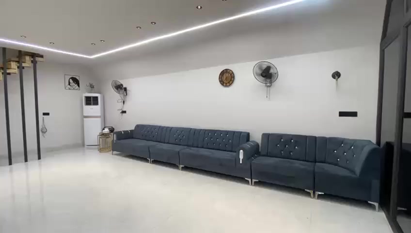 اهلاً بكم في مزرعة ورق التوت ( للعوائل والشباب )  
شروط دخول المنتجع 
تكون الاسعار مختلفة باختلاف الايام 

( يرجى قراءة الشروط قبل الحجز )
( العنوان / صلاح الدين قضاء بلد / حي العباس الزراعي )
الحجز حصراً على الرقم المثبت ( *********** )
شروط الحجز

1- تحويل نصف المبلغ عند الحجز على زين كاش او الماستر كارد ( *********** ) وباقي المبلغ يدفع عند دخول المنتجع

2- يمنع منعآ باتآ رمي قشور الحب في الارض

3- في حالة الغاء الحجز يسقط حق المطالبة بالعربون .. 

5- تكون الاعداد اقصى حد 15 نفر للشباب 
والعوائل 20 نفر مع الأطفال ، مع الزام السائح بعد العبث بالممتلكات الخاصة بالمزرعة وضرورة ترك المزرعة  نظيفة

تحتوي المزرعة على غرفة نوم وصالة كبيرة ومطبخ ومجمع صحيات  وحديقة بمساحة كبيرة جدآ  وتحتوي ايضاً على حوض للصغار وحوض للكبار ومصطبات للراحه والاسترخاء
وباربيكيو مجهز بالكامل 
العاب بليارد ومنضدة وفيشه وكرة طائرة ومرجوحه للكبار 
وزحليكه للاطفال 

اوقات الشفتات 
الشفت الصباحي يبدء من 10 ص الى 6 م 
الشفت المسائي من 8 م الى 8 ص 
اليوم الكامل من 10 ص الى 8
