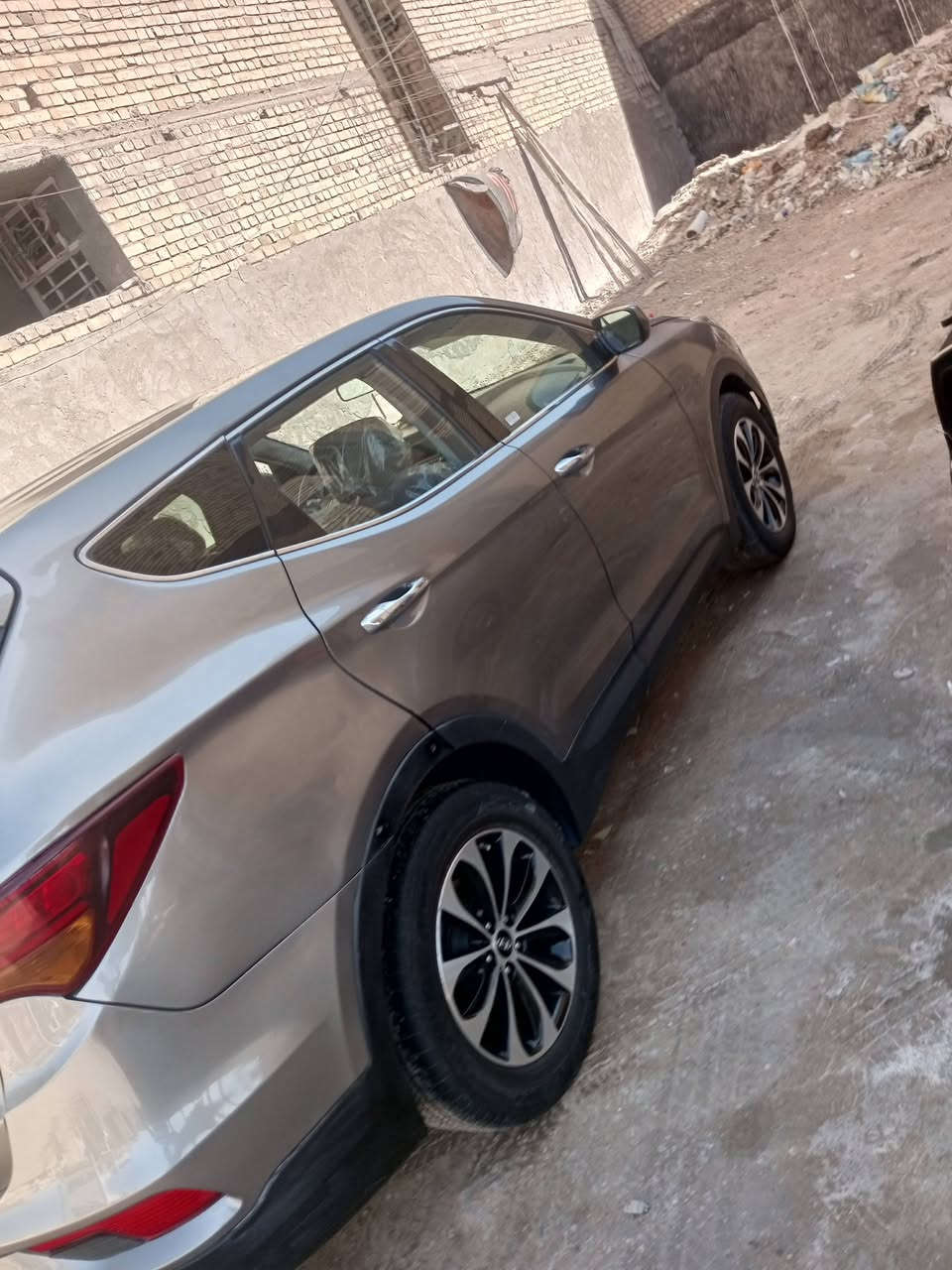 السلام عليكم للبيع سنتافيا2018 رقم بغداد بأسمي مكينه 2400 كير مكينه خير من الله منضومه زنون تبريد قطعتين تبريدها ثلج تخم تاير تحكم ستيرن جهتين شاشه بلاد كامره بلاد اوتو هلود نضام ايكو نضام سبورت بيها ٣قطع صبغ وتبديل قبغ جنطه السعر128 العنوان بغداد البياع تقاطع درويش التراث ***********
